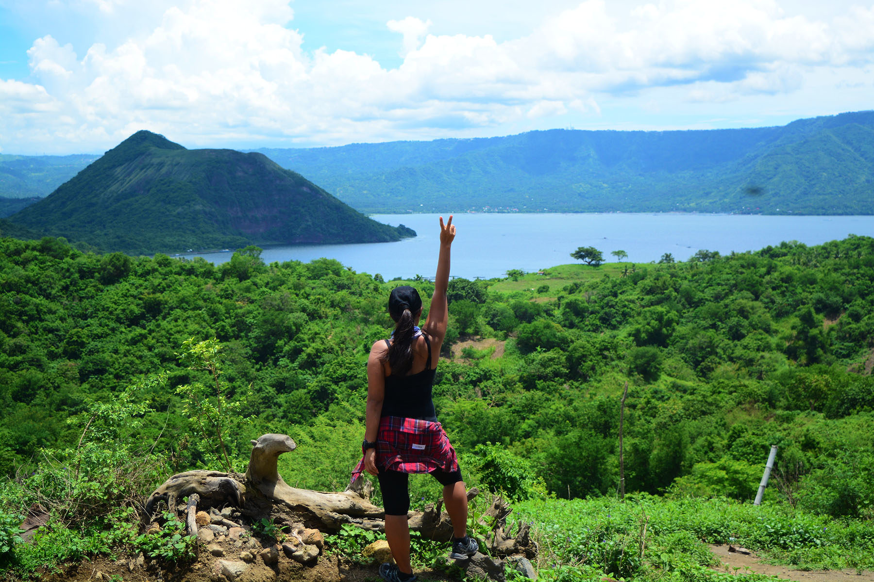 taal volcano tourist guide